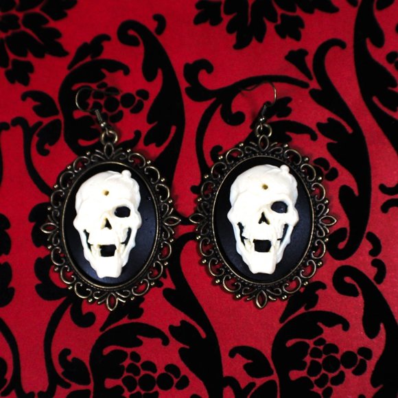 Jewelry - Skull Steampunk Gothic Victorian Cameo Earrings – XLRG, Bronze Tone Metal